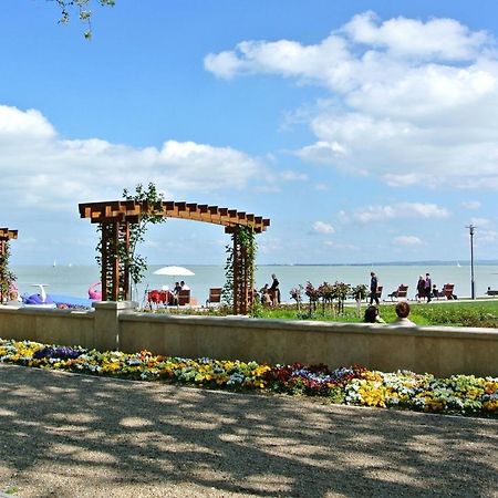 Strand Apartman Balatonfured Ngoại thất bức ảnh